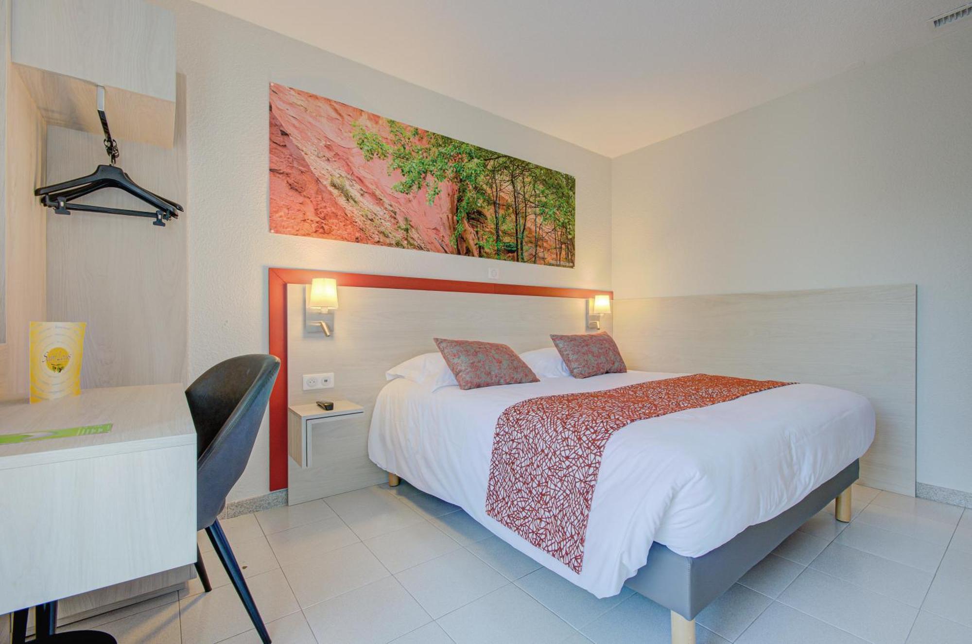 Hotel Saint Louis Le Thor Luaran gambar