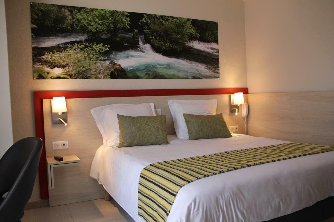 Hotel Saint Louis Le Thor Luaran gambar
