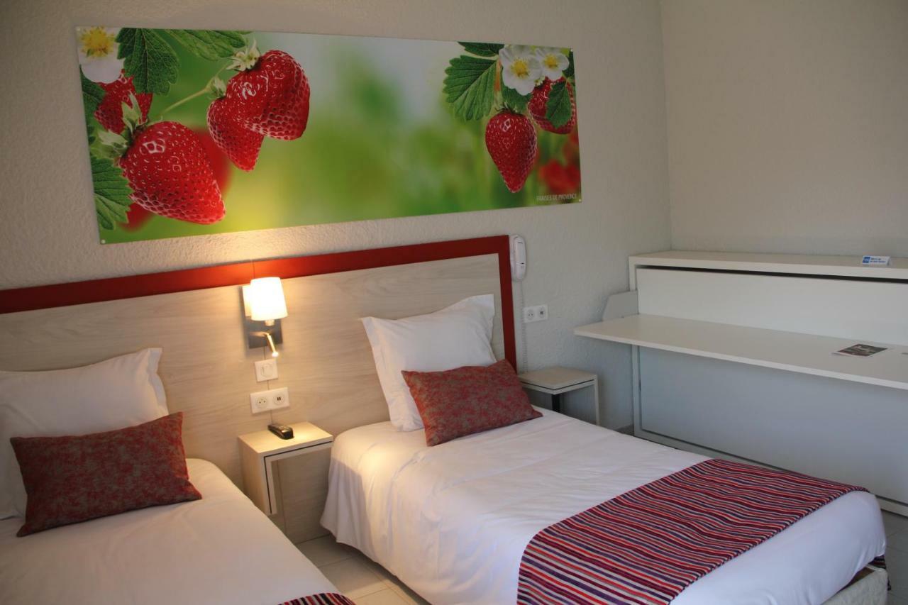 Hotel Saint Louis Le Thor Luaran gambar